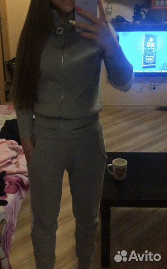 Спортивный костюм женский