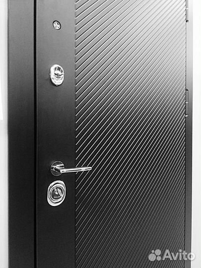 Дверь входная для квартир