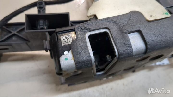 Замок двери правый передний Ford Kuga 2019