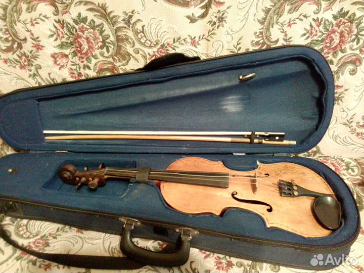 Скрипка 7/8 и смычок для контрабаса продаётся