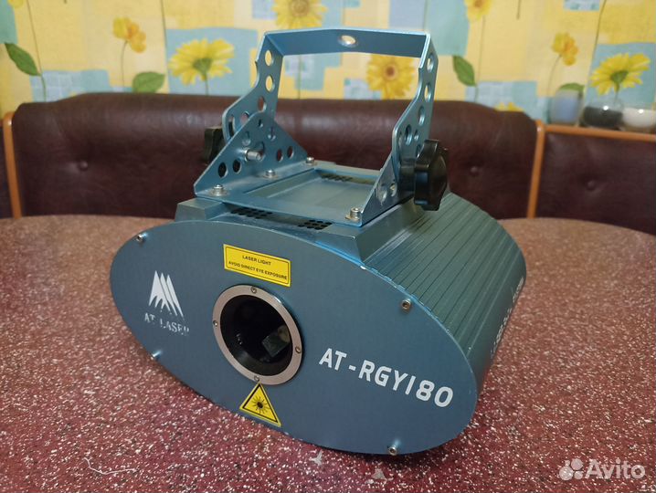 Световой прибор :Лазер AT-RGY180