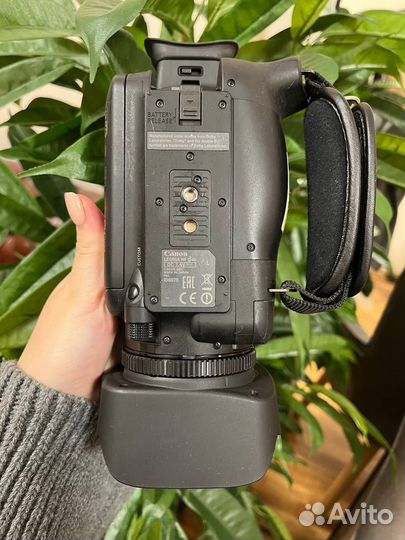 Видеокамера Canon legria HF G40