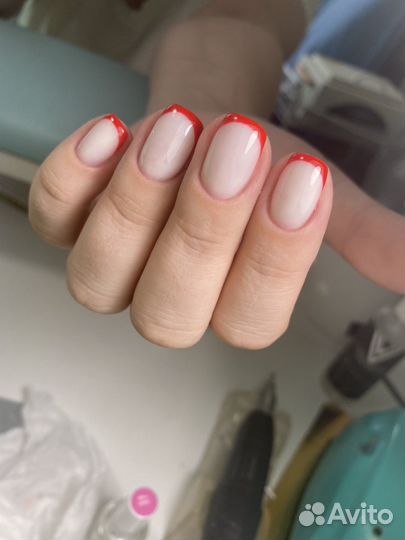 Мастер маникюра и педикюра