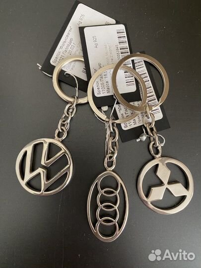 Брелок серебряный новый