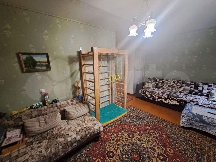 4-к. квартира, 60 м², 1/5 эт.