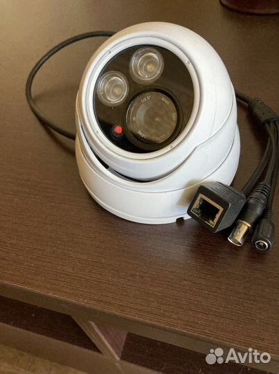 Камера видеонаблюдения купольная