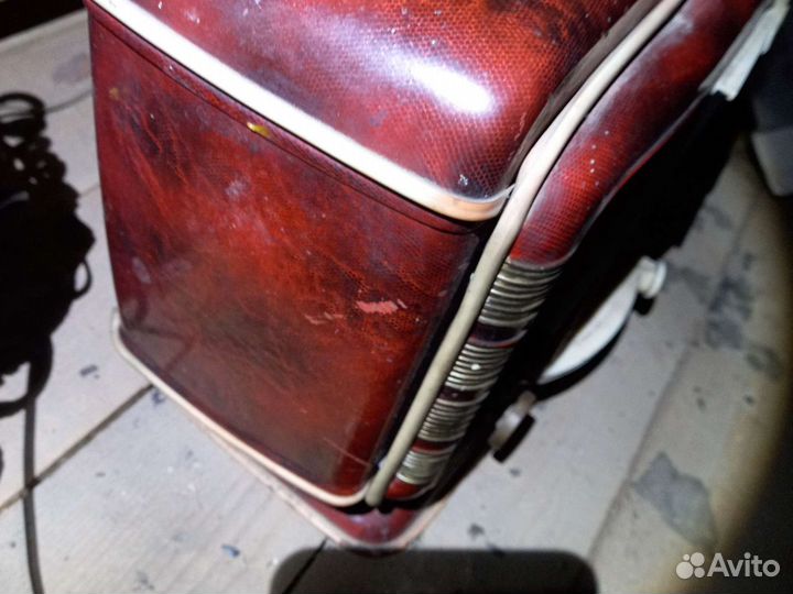 Раритетный радиоприемник 