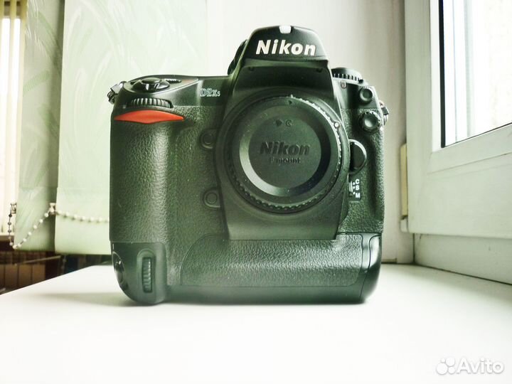 Профессиональной Nikon D2Хs