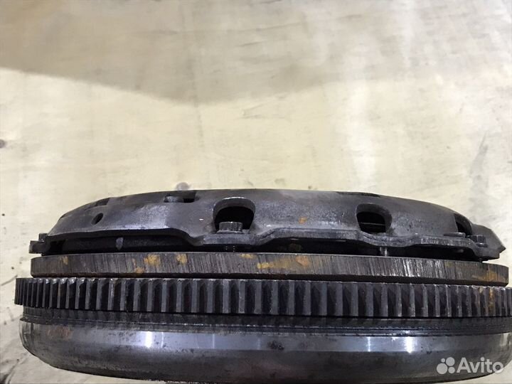 Б/у двухмассовый маховик со сцеплением LUK