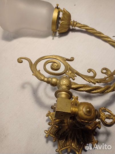 Настенный светильник бра