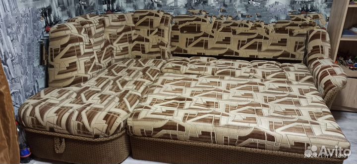 Угловой диван бу