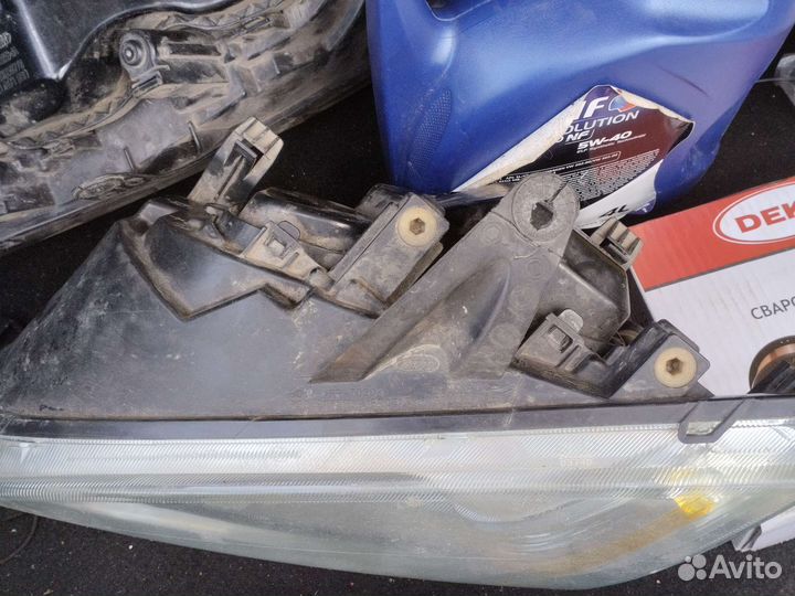 Фара на ford focus 2