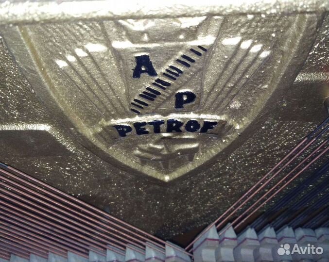 Пианино petrof