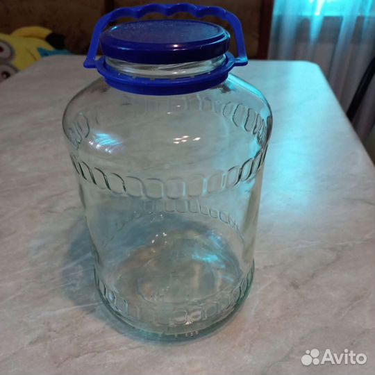 Банки стеклянные 3 литра с ручкой и крышкой, Б/у