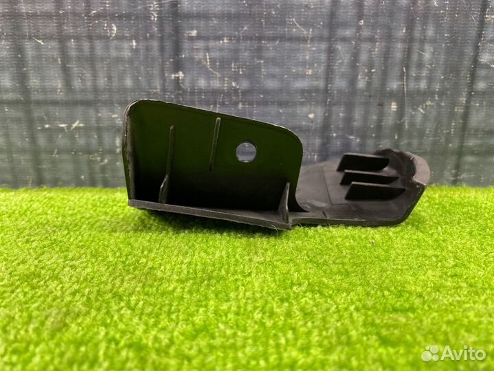 Декоративная накладка левая Volkswagen Passat B5