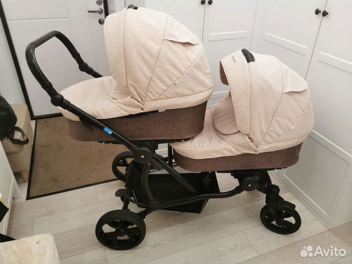 Коляска для двойни