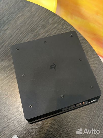Sony PlayStation 4 Slim 1 TB