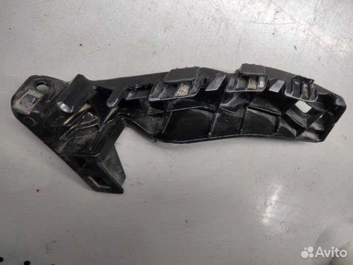 Кронштейн бампера передний правый Ssang Yong