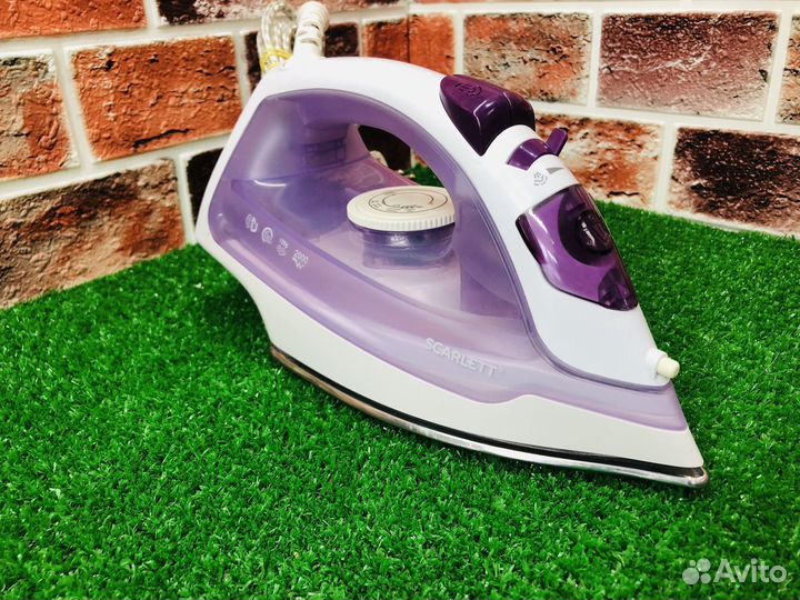 Z.8541 Утюг Scarlett SC-SI30S06