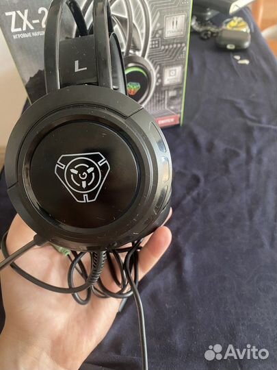 Игровые наушники