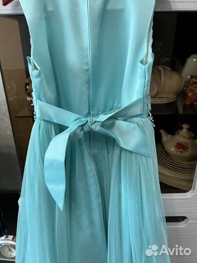 Платье для девочки 6-8 лет шлейф