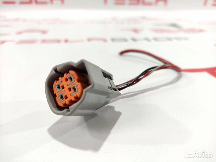 Разъем (фишка) проводки Tesla Model X 2016