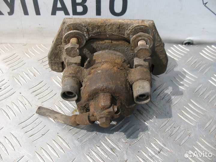 Суппорт тормозной задний левый BMW X5 E53