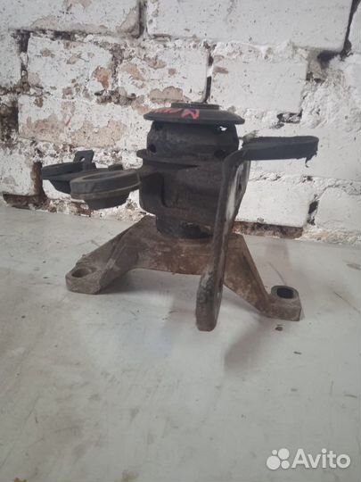 Подушка двигателя Ford Mondeo 2 1993-2000