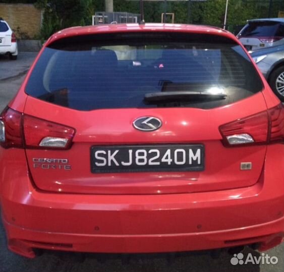 В разборе Kia Cerato (TD) 2012г. рестайлинг, хэтч