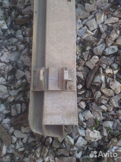 Усилитель бампера на Ауди А8 Д2