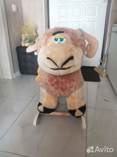 Овечка, игрушка-качалка