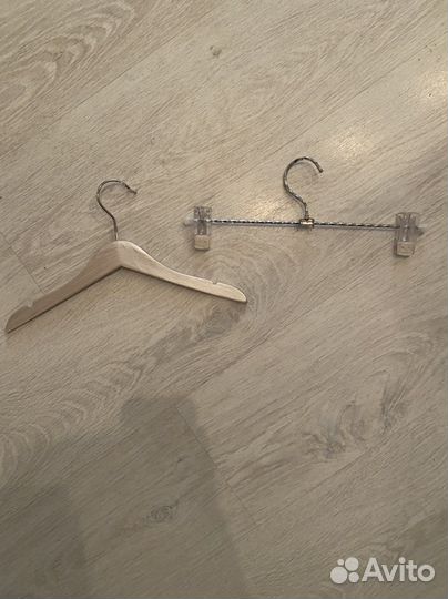 Деревянные и металические плечики