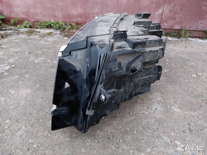 Фара правая Full Led Volkswagen Tiguan 2