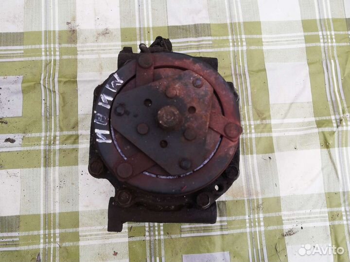 Компрессор кондиционера Митсубиси Паджеро Мини 2