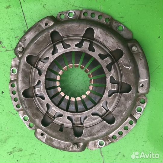 Корзина сцепления Тойота Королла Е100