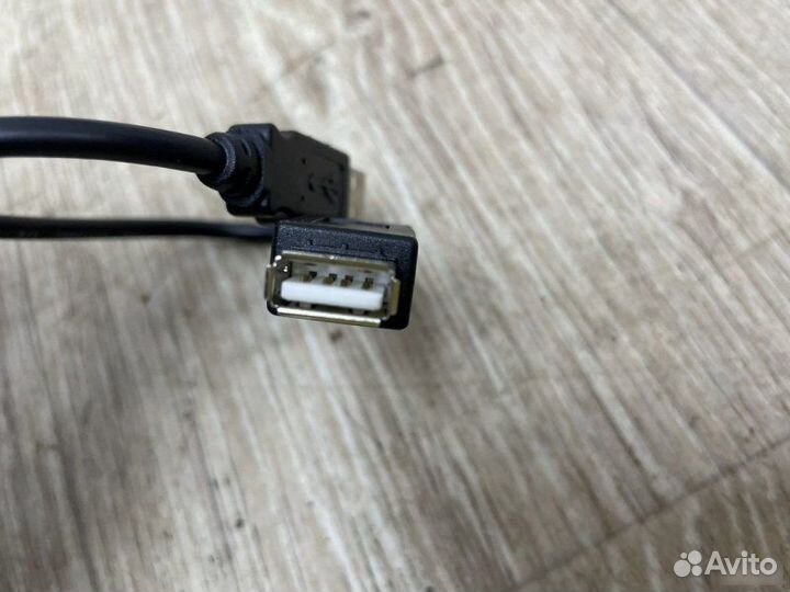 Кабель USB Volvo