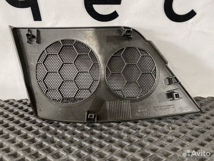 Накладка (сетка) динамика Volvo FH4 82247011