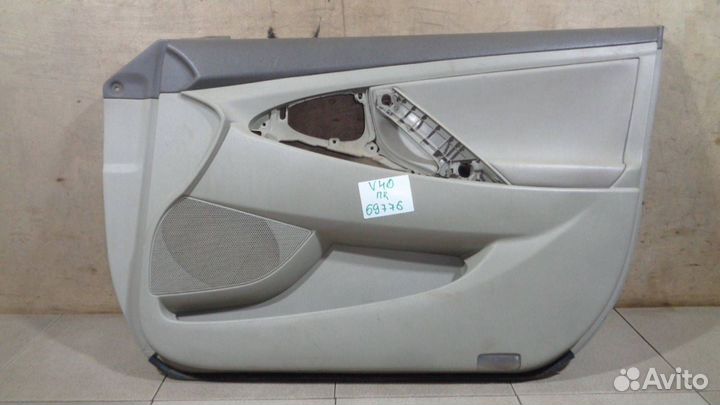 Обшивка двери передней правой Toyota Camry 40