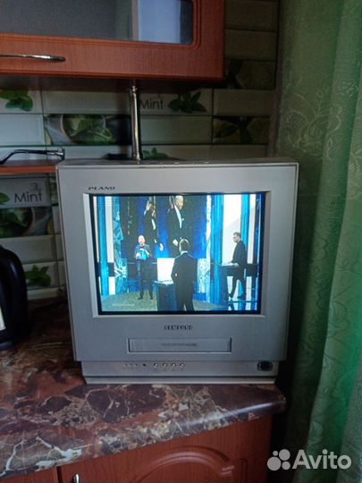 Телевизор samsung