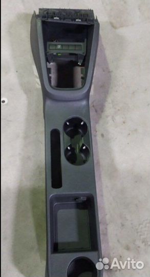 Центральная консоль Jetta 6 2014 года