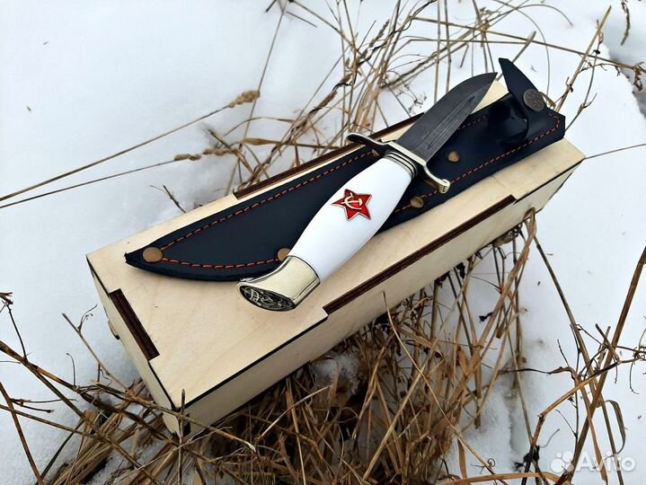 Финка нквд Дамасская Сталь Белый Акрил с Коробом