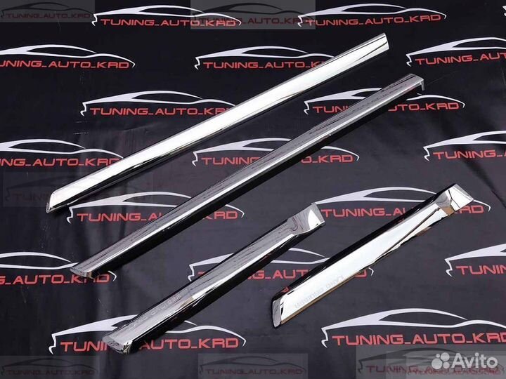 Молдинги дверей Toyota Land Cruiser 200 V3574