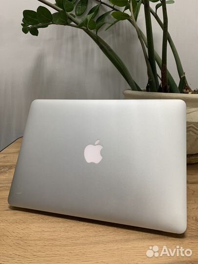 MacBook Air 13 2017 i5 128gb