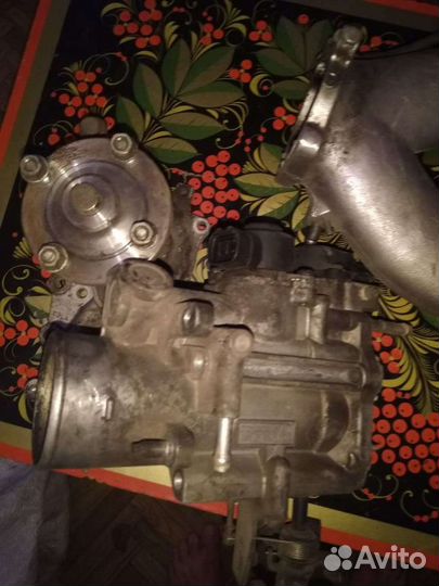 Продам трамблер коллектор, впускной на тойоту марк