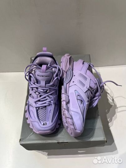 Balenciaga track