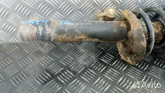 Стойка передняя левая volkswagen passat B7 (UNP04K501)