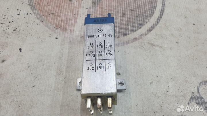 Реле Mercedes W202