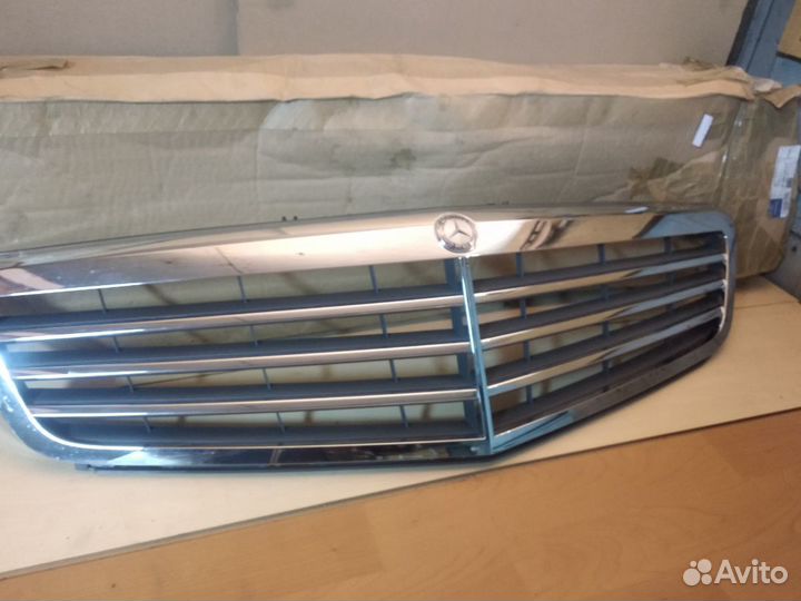 W204 C Class решётка радиатора новая оригинал