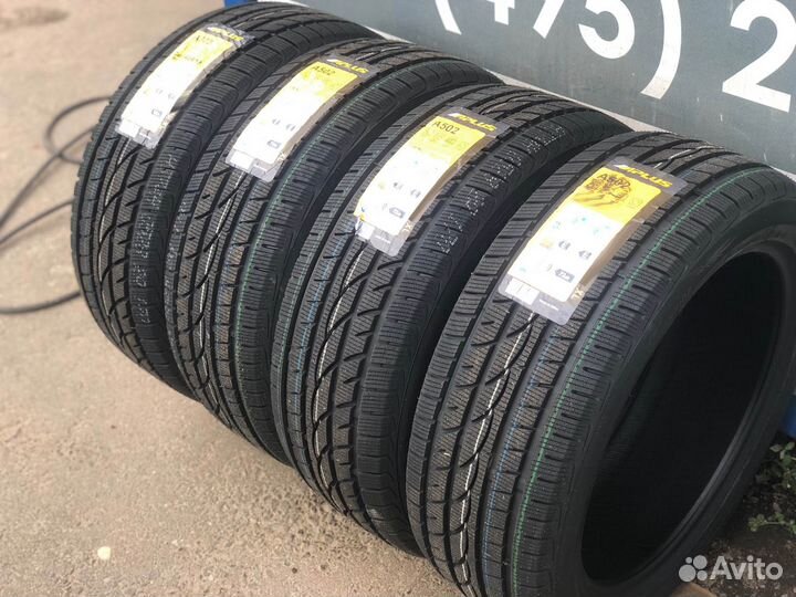 Aplus A502 215/60 R16 95S