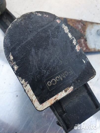 Датчик положения кузова задний Volvo V60 универсал